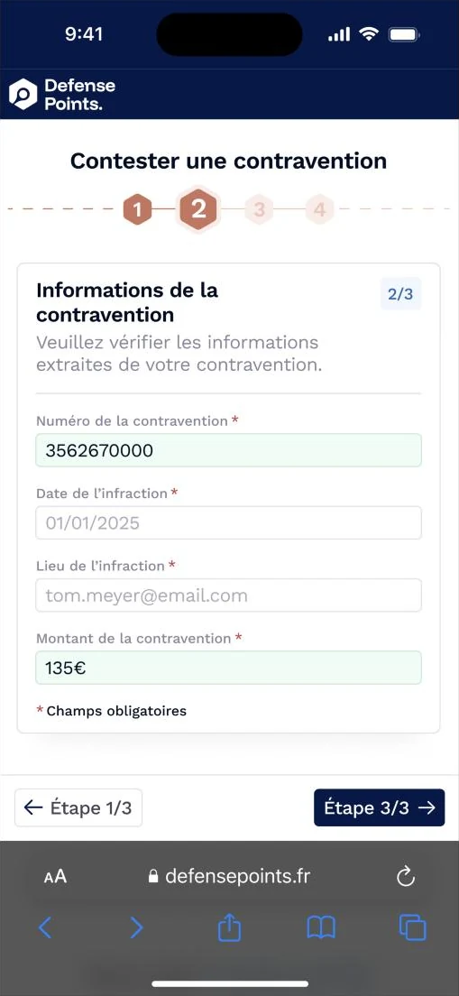Phone screen: the details of the fine. The notice number and the amount are already filled in, in green.